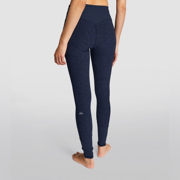 Alo Yoga Alosoft Lounge Leggings - Picture 3 of 8